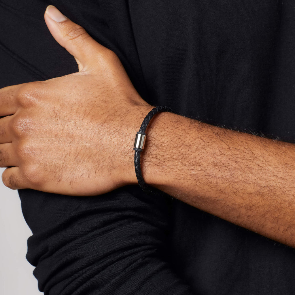 Fred Bennett Father and Son Matching Leather Bracelet Kit