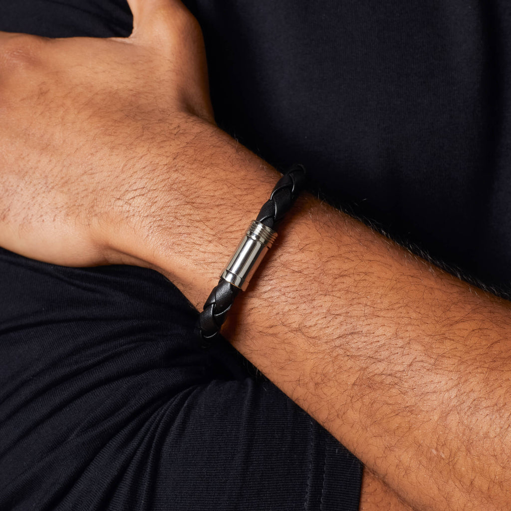Fred Bennett Black Leather and Stainless Steel Centrepiece Bracelet