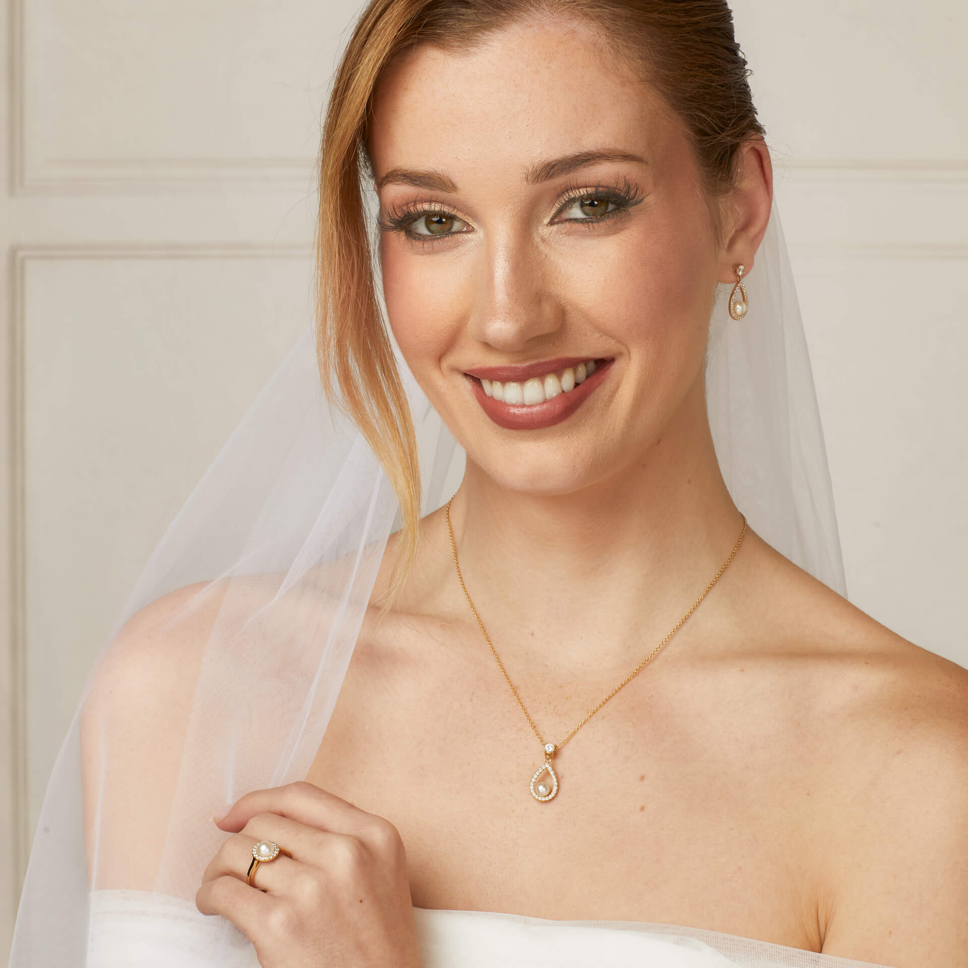Diamonfire Open Halo Teardrop Pendant with Shell Pearl