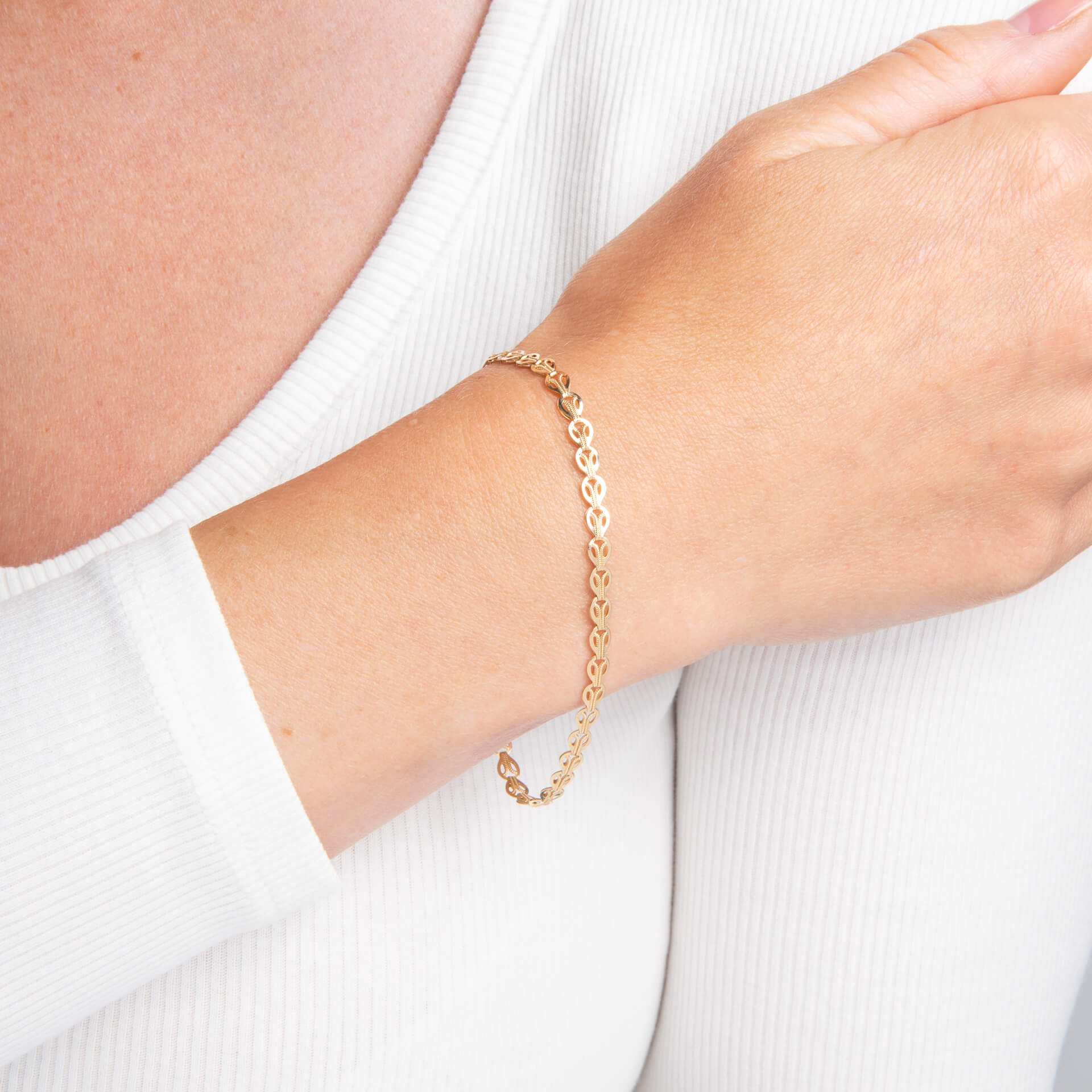 Elements Gold Stampato Link Chain Bracelet