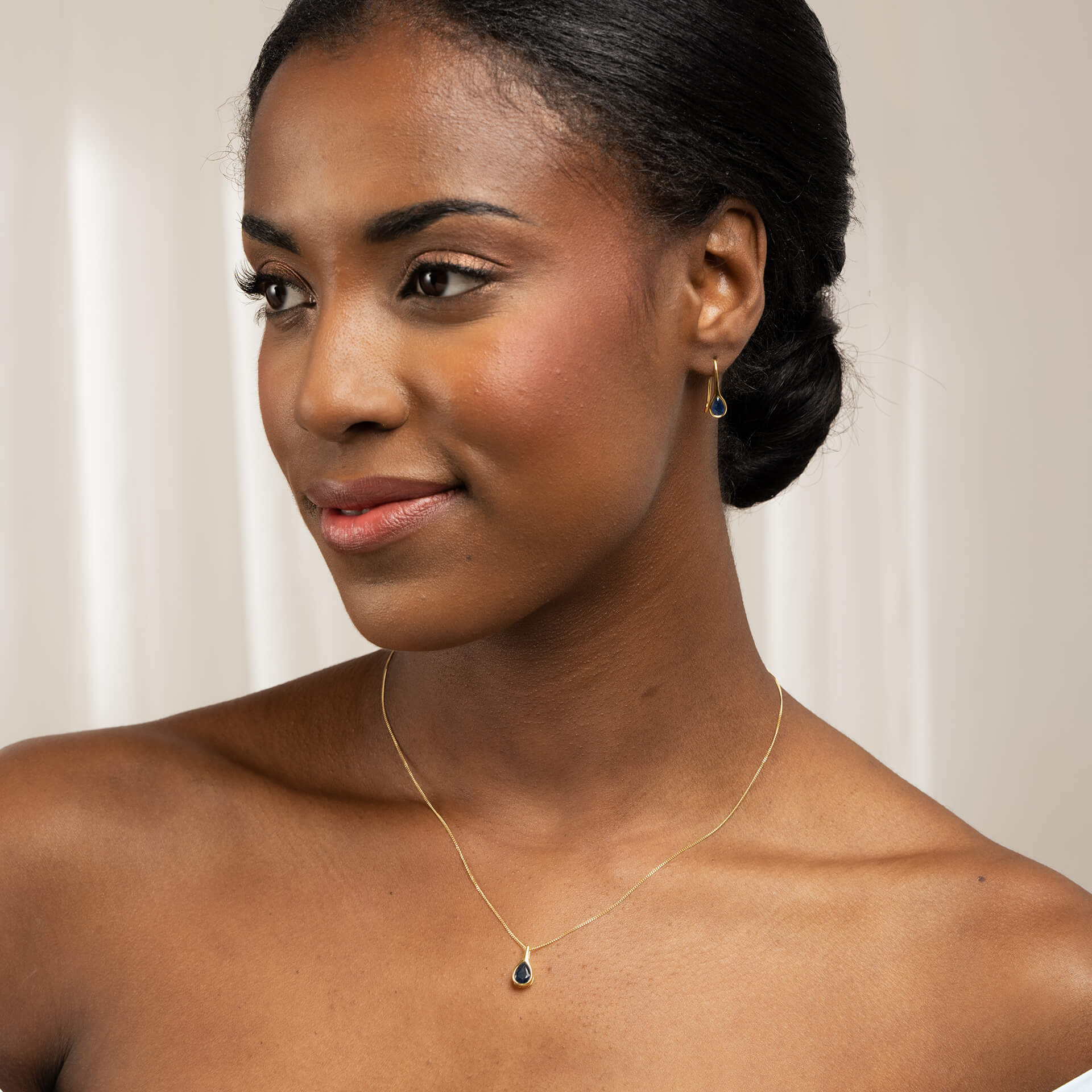 Elements Gold Blue Sapphire Sleek Teardrop Pendant
