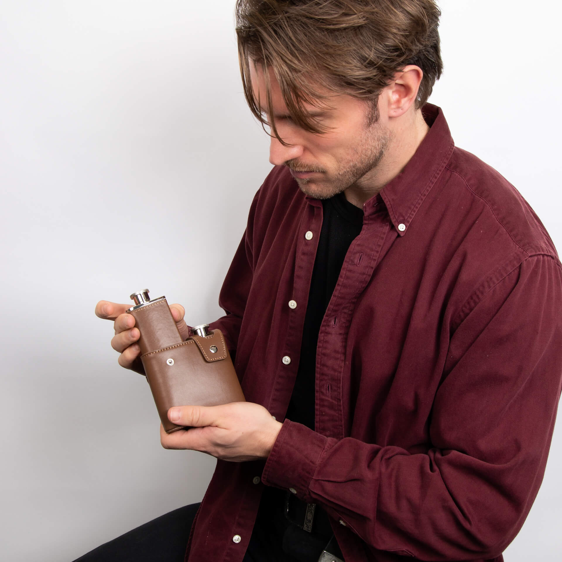 Fred Bennett Twin Brown Leather 3oz Hip Flasks with Case