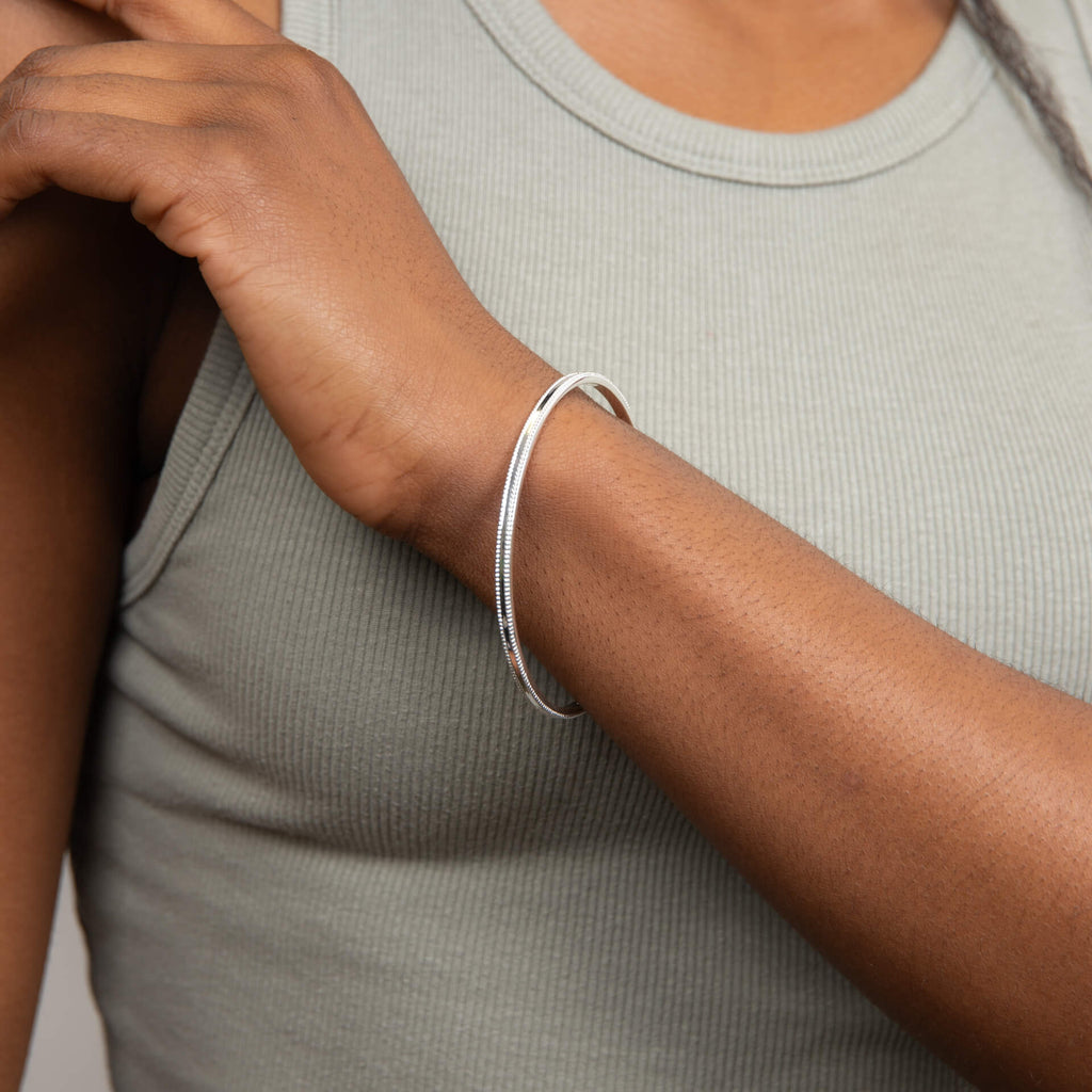Beginnings Millegrain Bangle