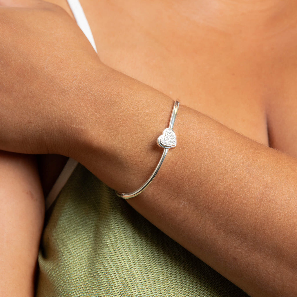 Beginnings Hinged Heart Bangle