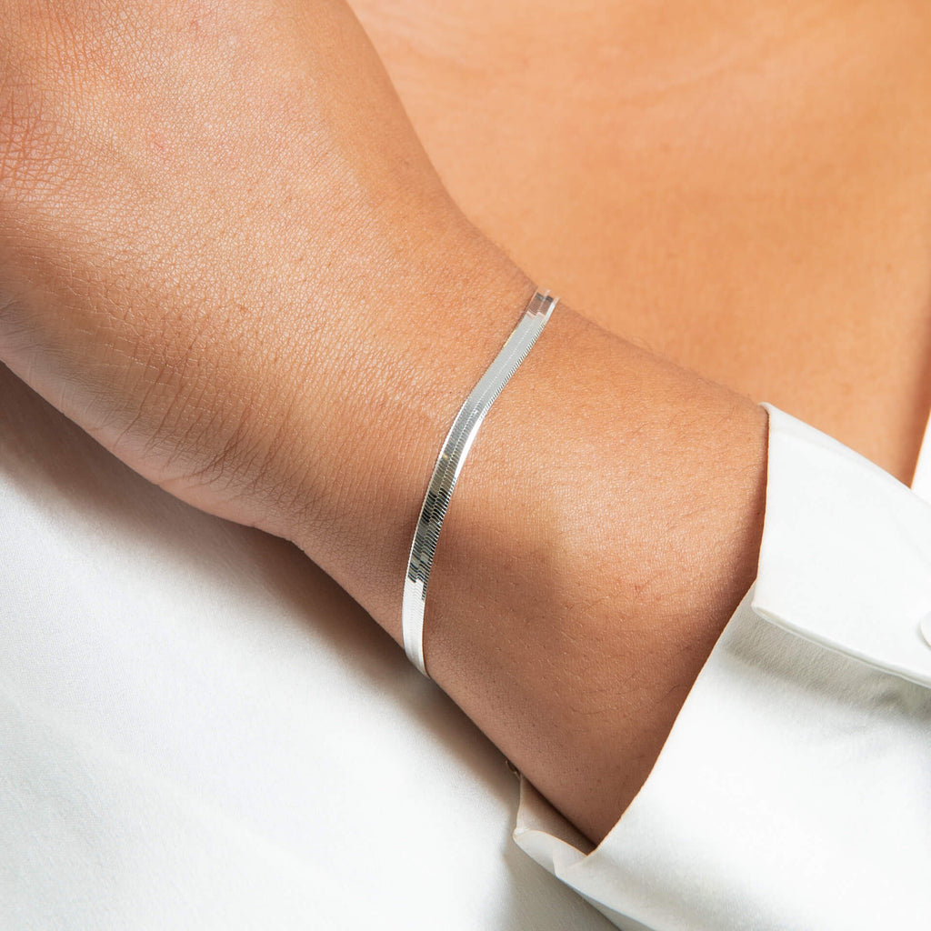 Beginnings Flat Herringbone Chain Bracelet