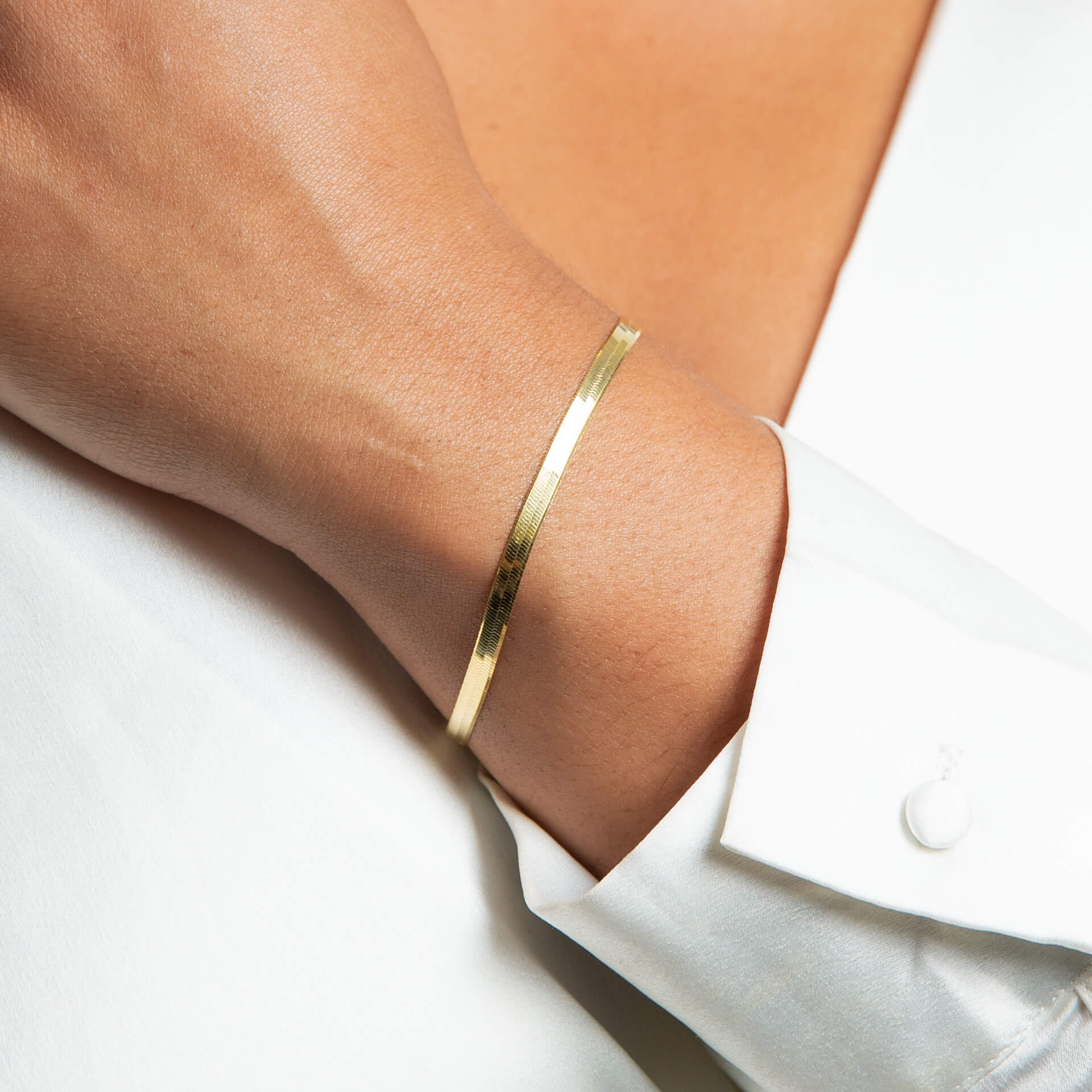 Beginnings Flat Herringbone Chain Bracelet