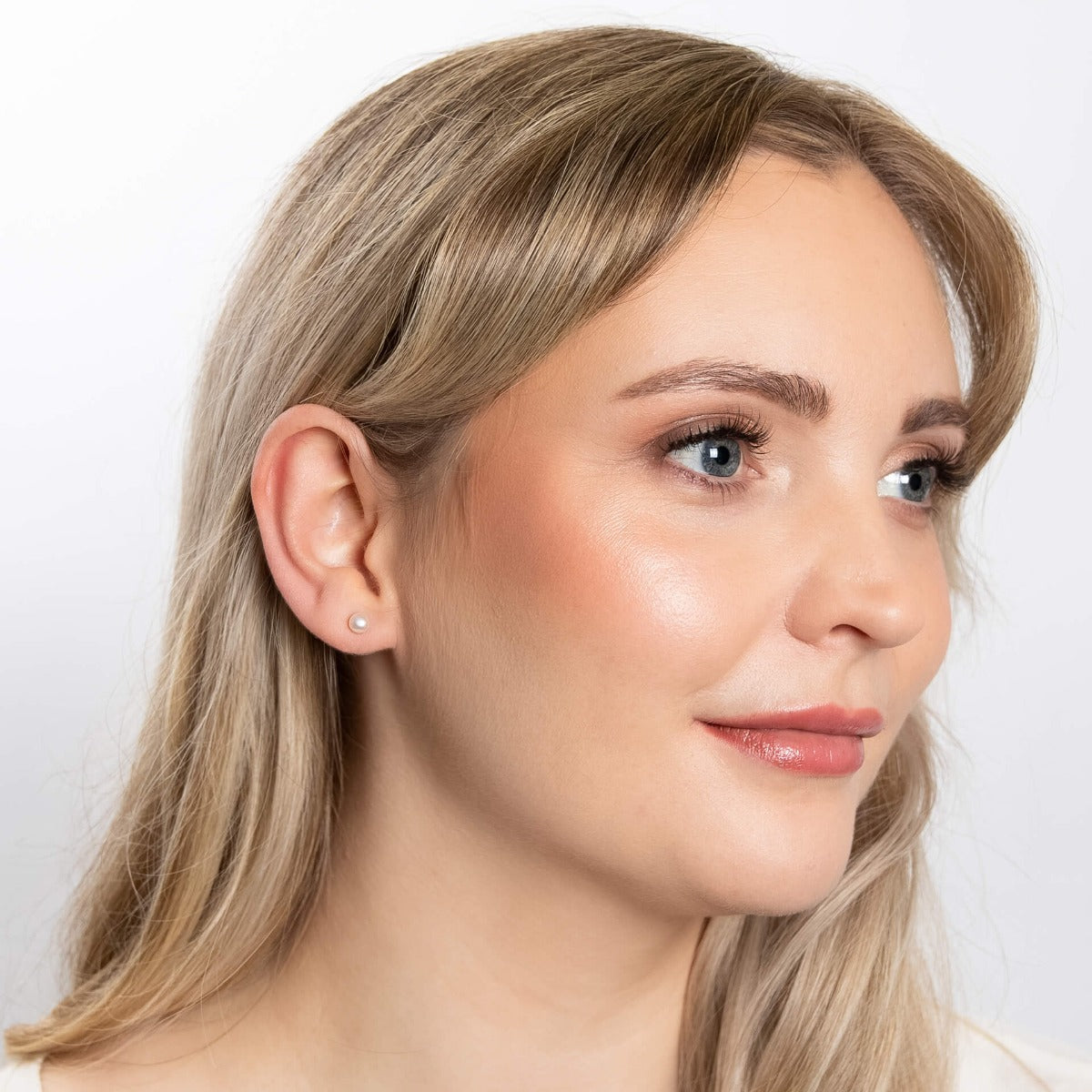 Beginnings Pearl Stud Earrings