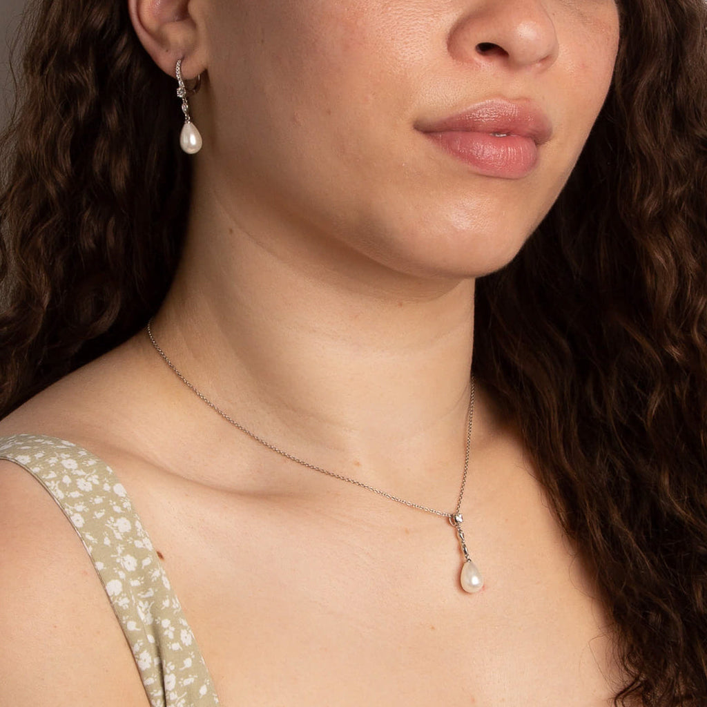 Diamonfire Shell Pearl Chain Drop Pendant