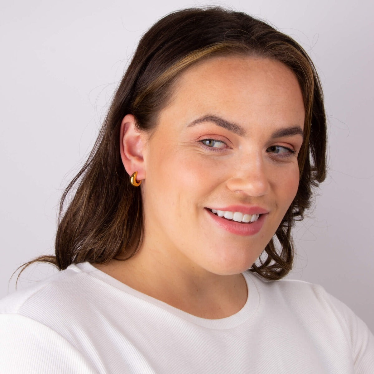 Beginnings Rounded Huggie Hoop Earrings
