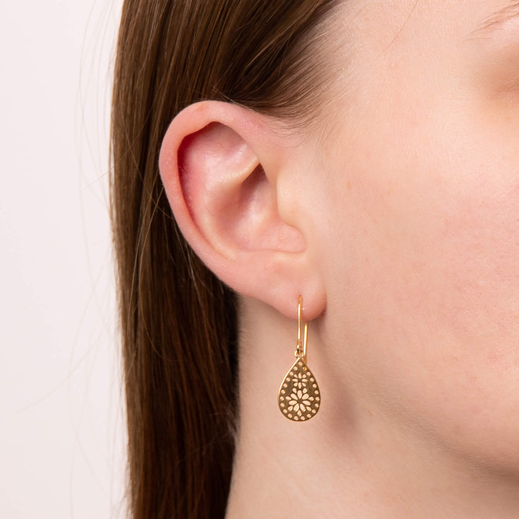 Beginnings Cut Out Lace Pattern Drop Earrings