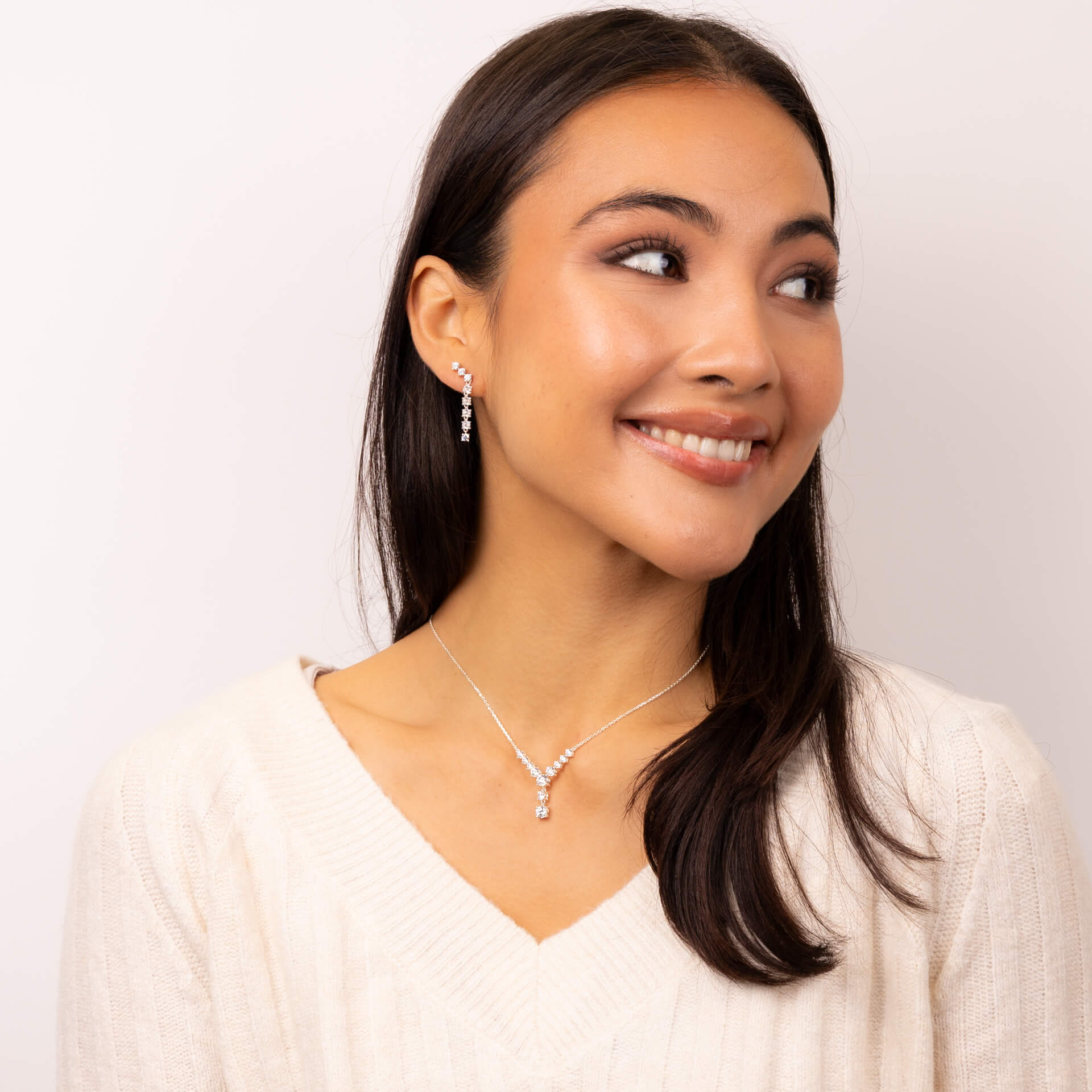 Beginnings Gradient Lariat Necklace