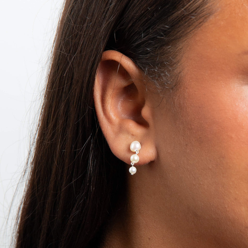 Beginnings Gradient Freshwater Pearl Drop Earrings