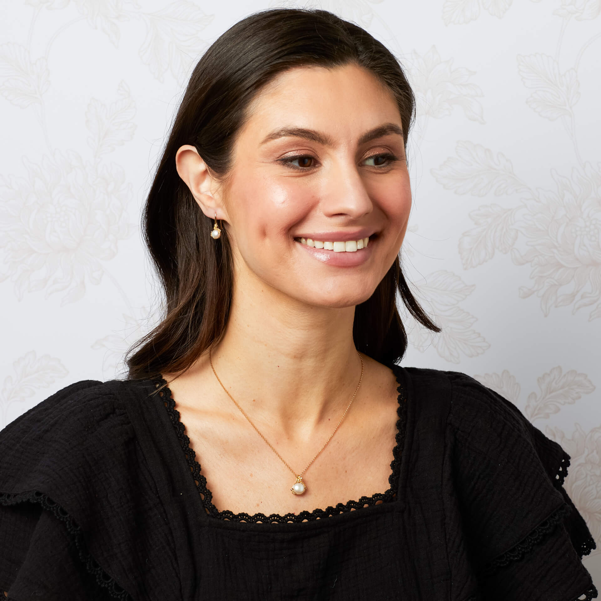 Laura Ashley Silver Ickleford Tulips Freshwater Pearl Necklace