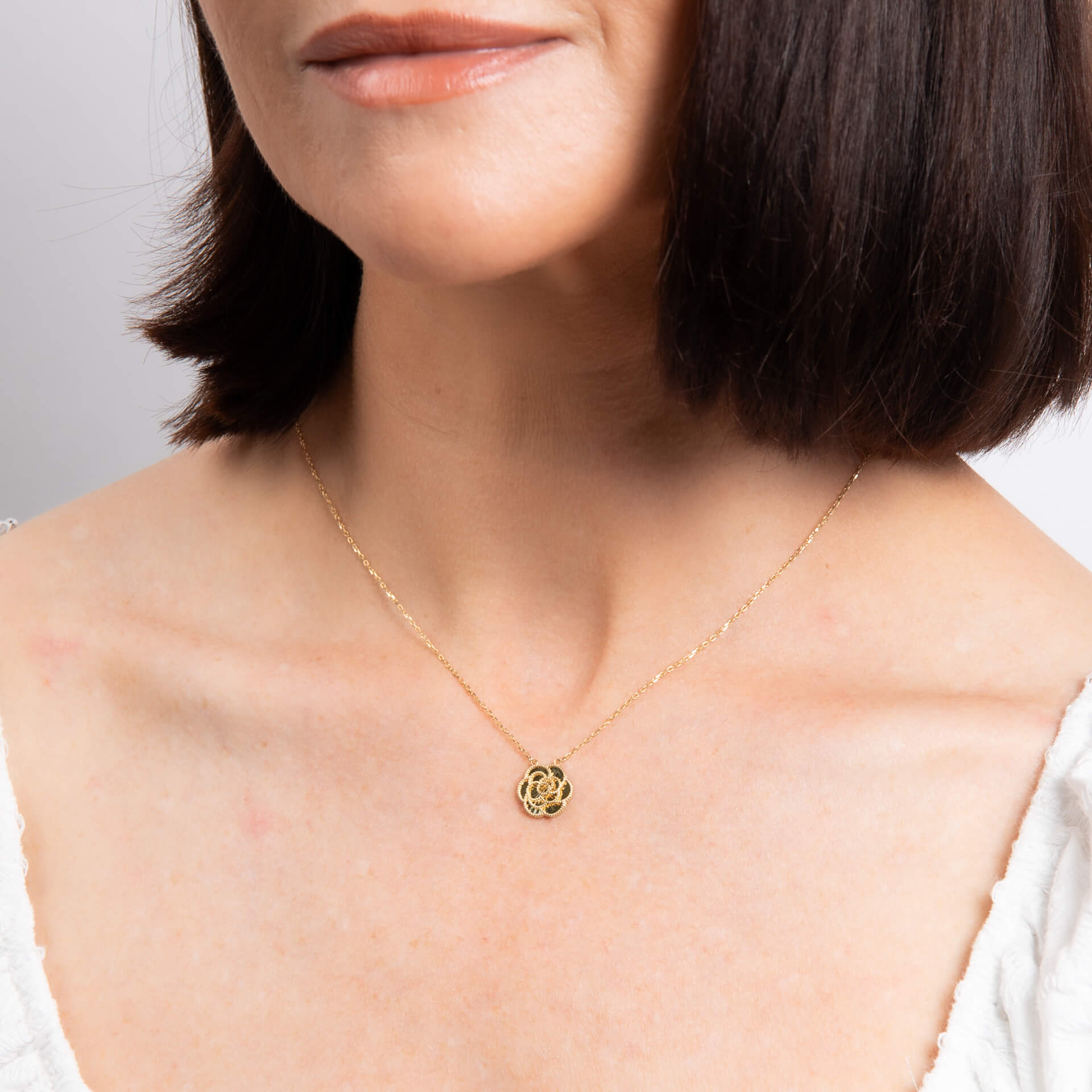 Elements Gold English Rose Necklace