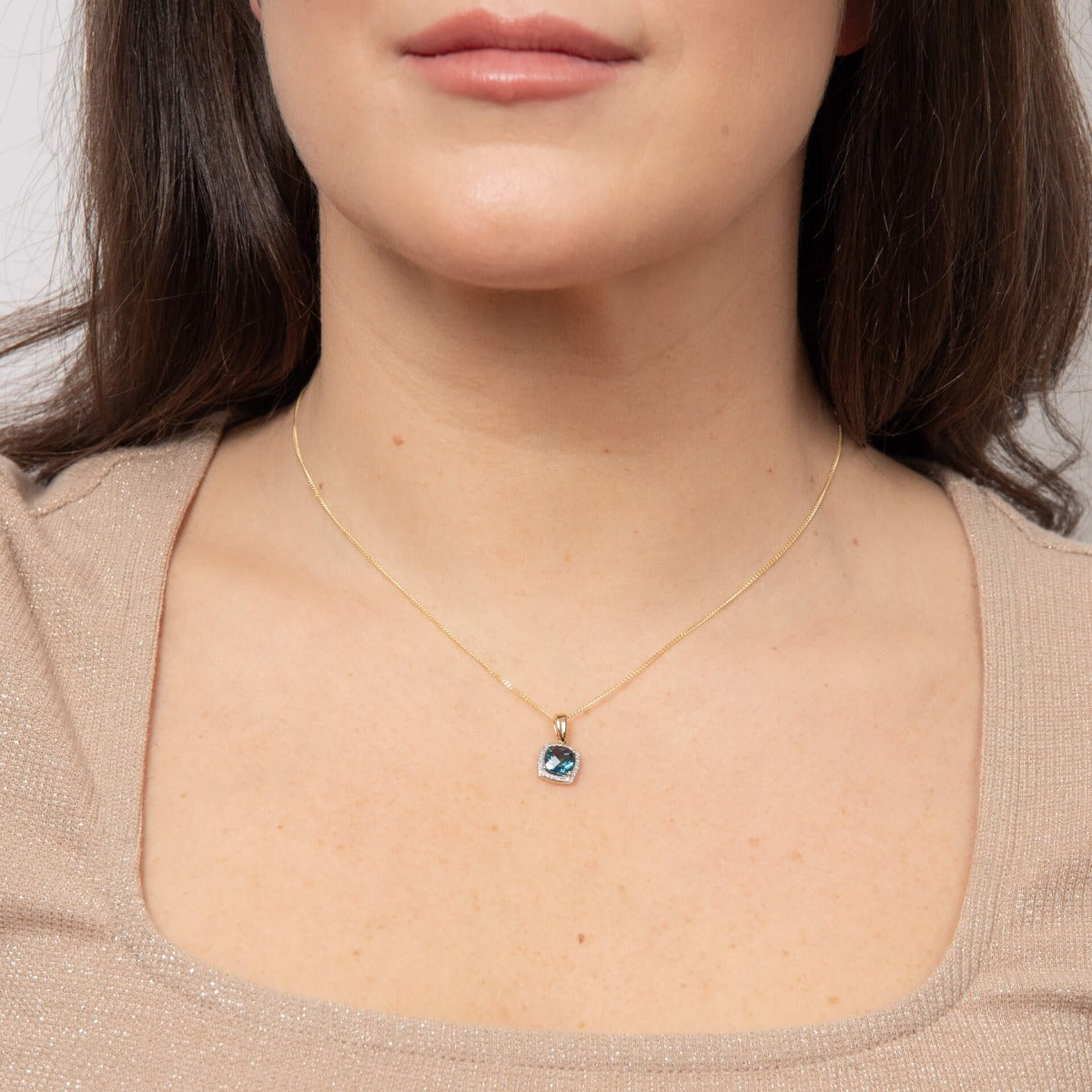 Elements Gold Checkerboard London Blue Topaz Pendant with Diamond