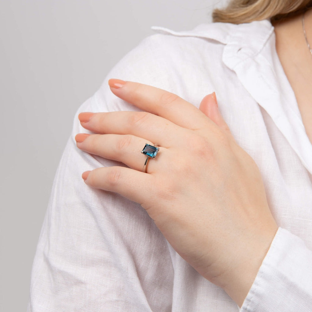 Elements Gold Rectangle London Blue Topaz Ring