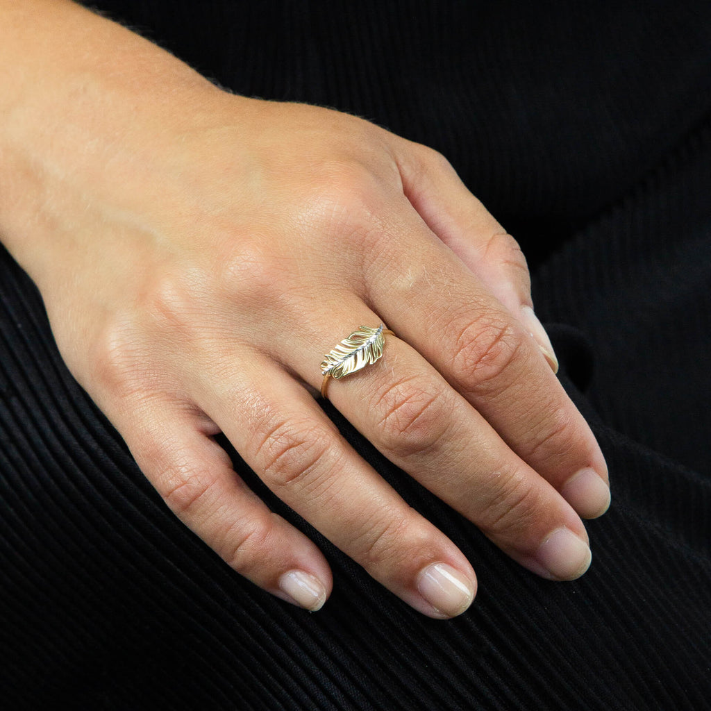 Elements Gold Plain Feather Ring