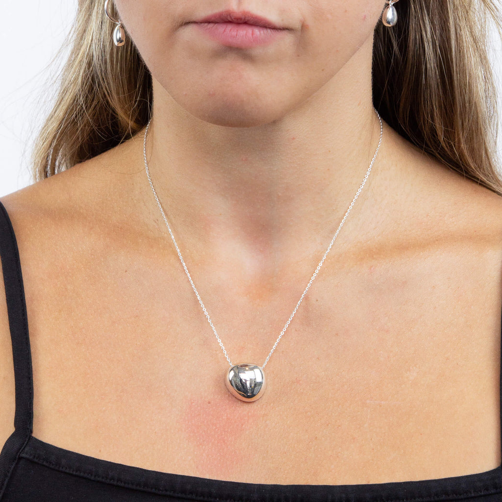 Beginnings Organic Pebble Necklace