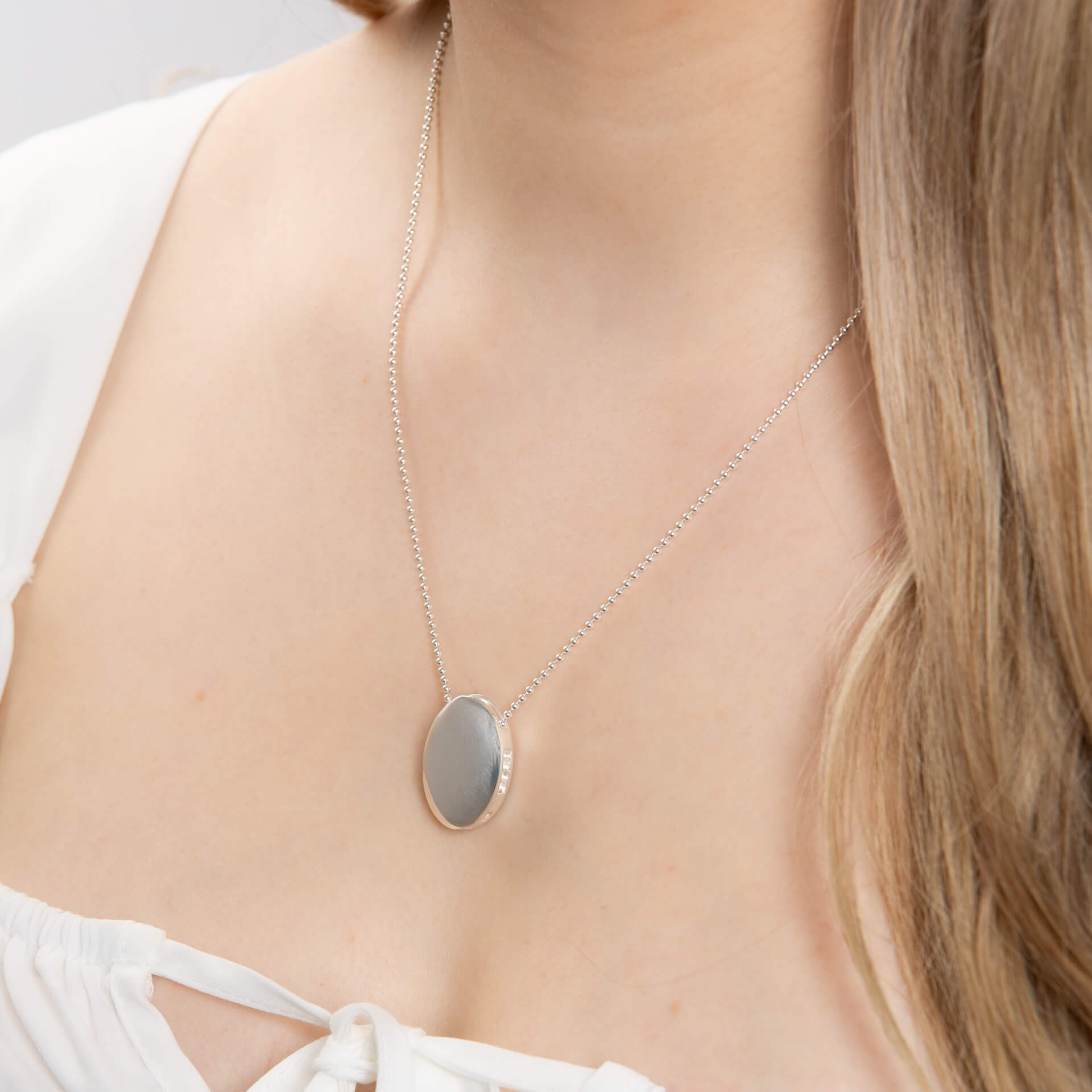 Beginnings Statement High Polished Oval Necklace