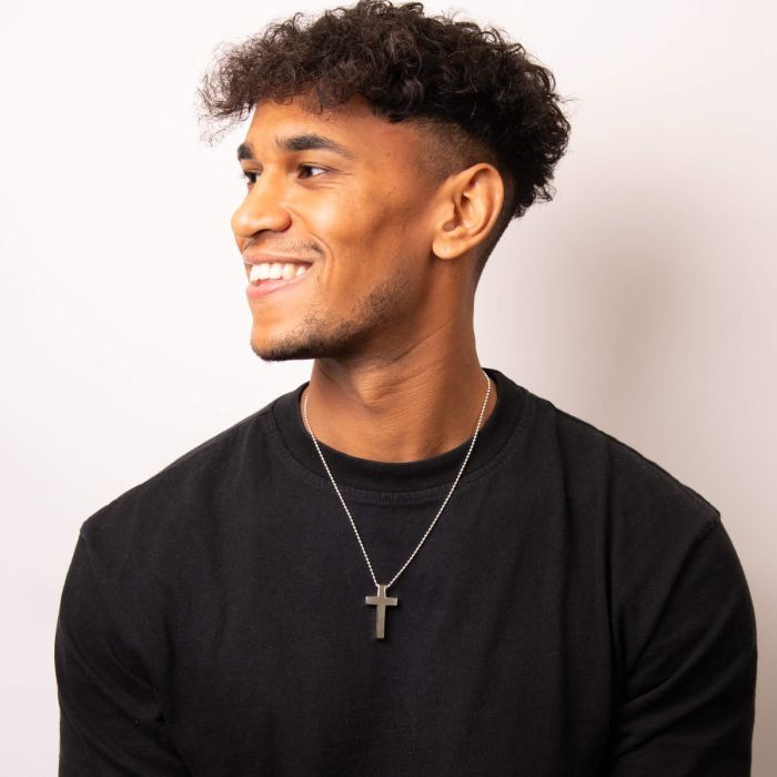 Fred Bennett Plain Cross Pendant