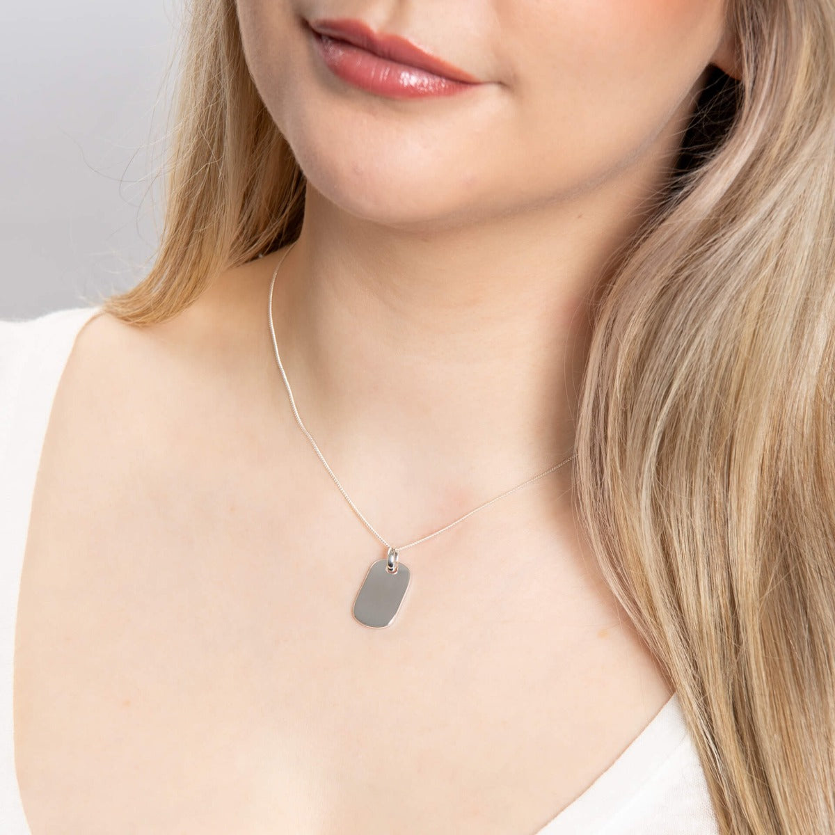 Beginnings Rounded Rectangle Tag Pendant