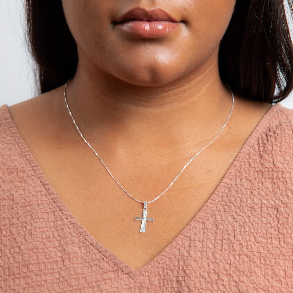 Beginnings Diamond Cut Detailed Cross Pendant