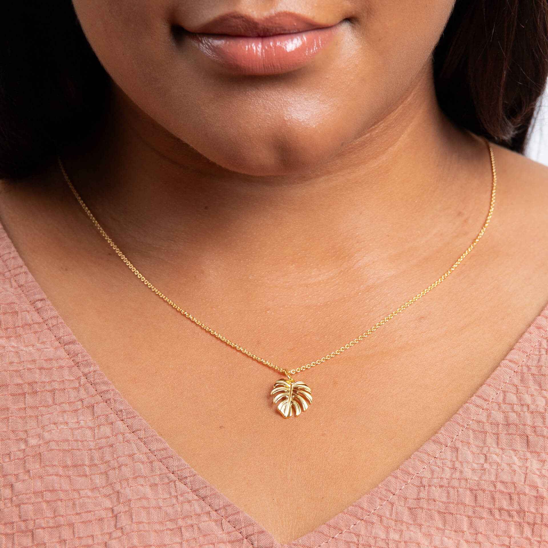 Beginnings Monstera Leaf Pendant