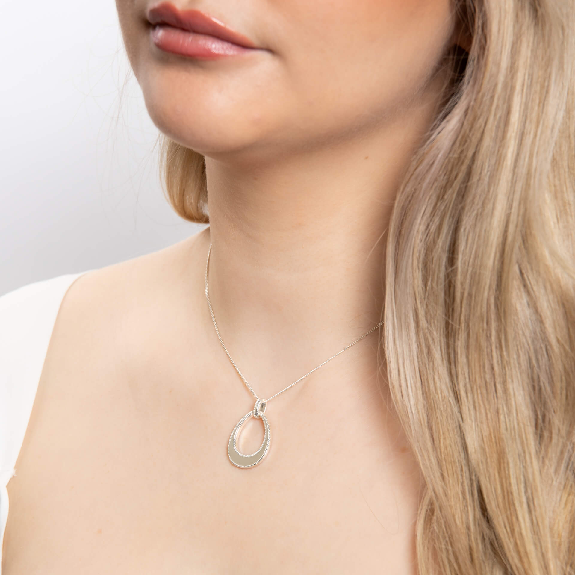 Beginnings Open Teardrop Pendant with Millegrain Edge