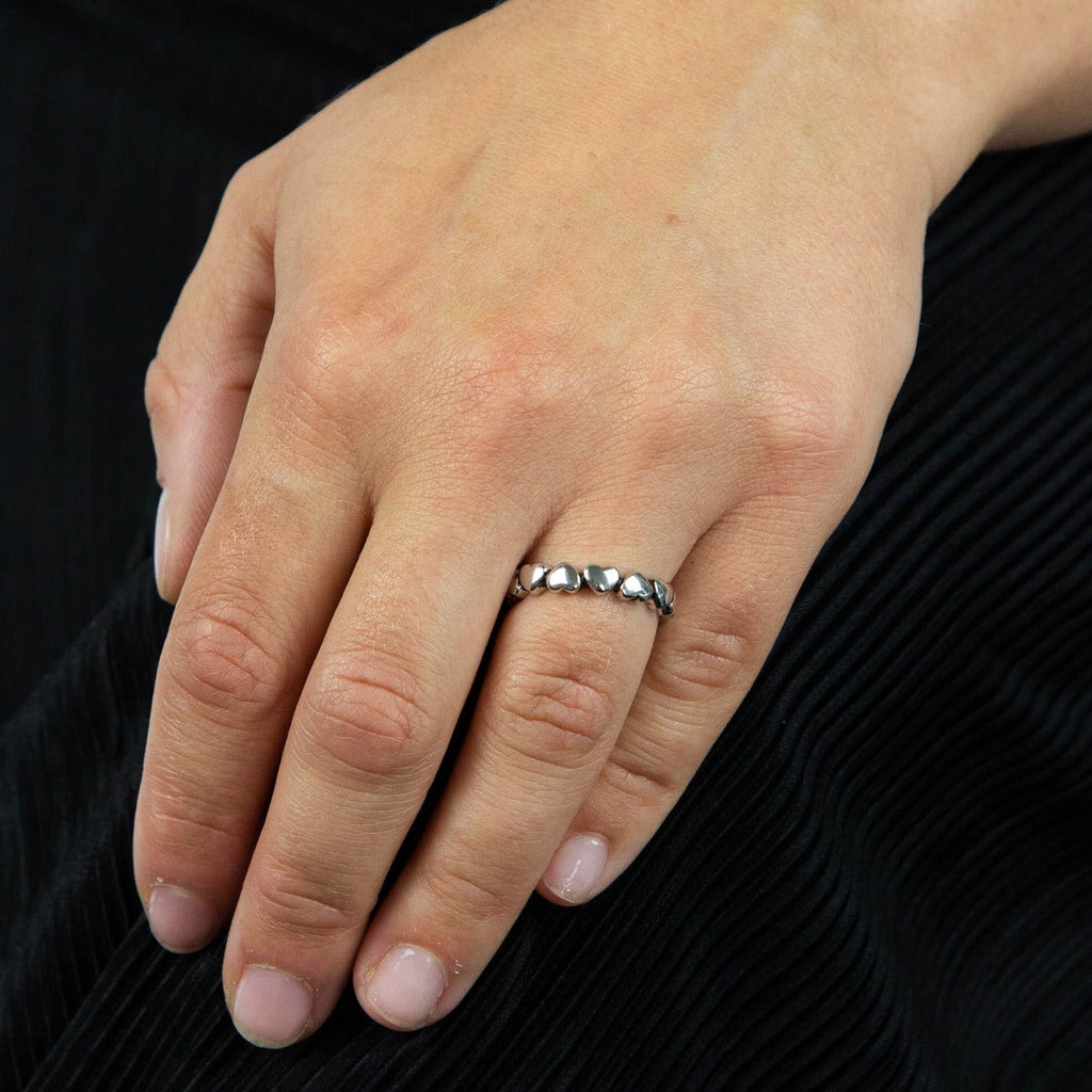 Beginnings Oxidised Multi Heart Ring