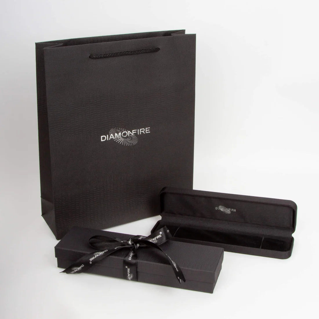 Silver Diamonfire Bracelet B5431 Station Bracelet with Shell Pearl Gift Boxed
